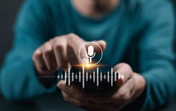 Beneficios Clave de Integrar Asistentes de Voz ​AI en tu Estrategia de Ventas Online